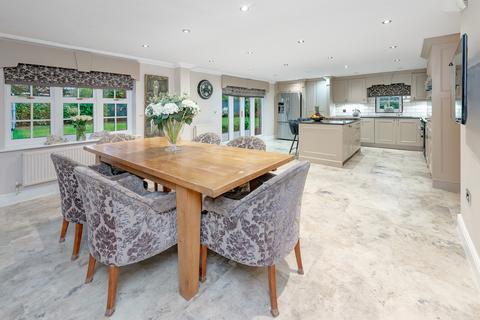 7 Figgswood, Coulsdon, CR5 1RY