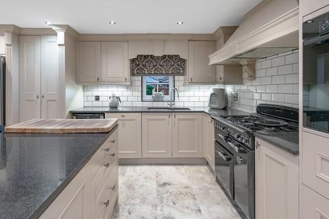 7 Figgswood, Coulsdon, CR5 1RY
