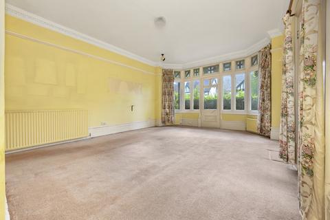 90 Mayfield Road, South Croydon, CR2 0BF