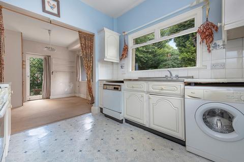 90 Mayfield Road, South Croydon, CR2 0BF