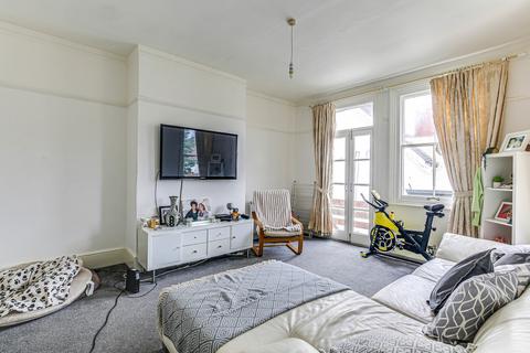 90 Mayfield Road, South Croydon, CR2 0BF