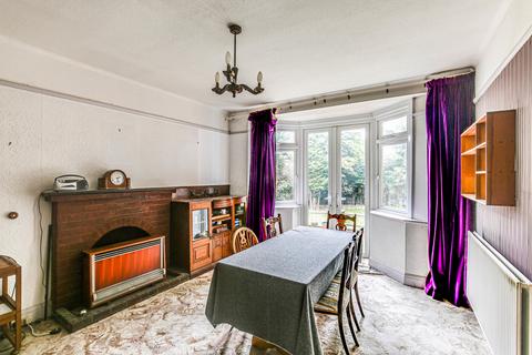 45 Howard Road, Coulsdon, CR5 2EB