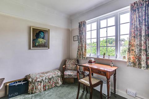 45 Purley Bury Avenue, Purley, CR8 1JF