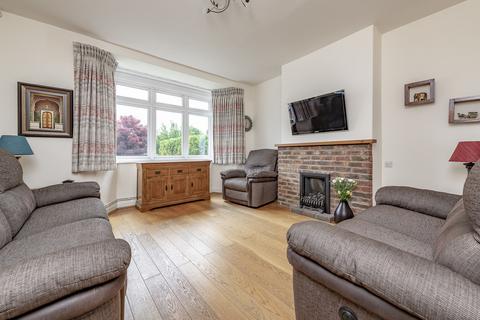 6 Winifred Road, Coulsdon, CR5 3JA