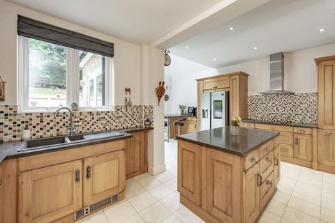 6 Winifred Road, Coulsdon, CR5 3JA