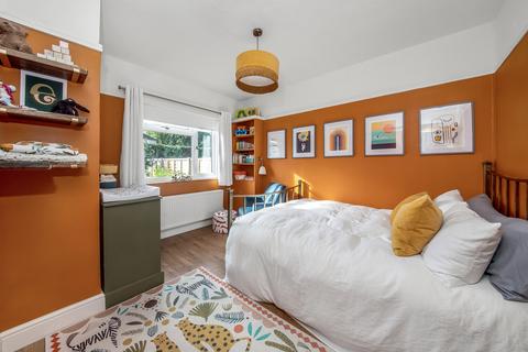 436 Chipstead Valley Road, Coulsdon, CR5 3BJ