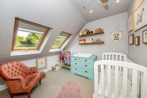 436 Chipstead Valley Road, Coulsdon, CR5 3BJ