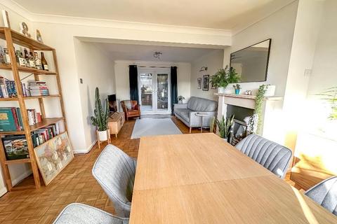 349 Stafford Road, Caterham, CR3 6NN