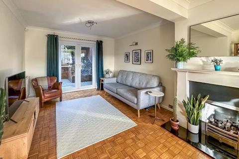 349 Stafford Road, Caterham, CR3 6NN