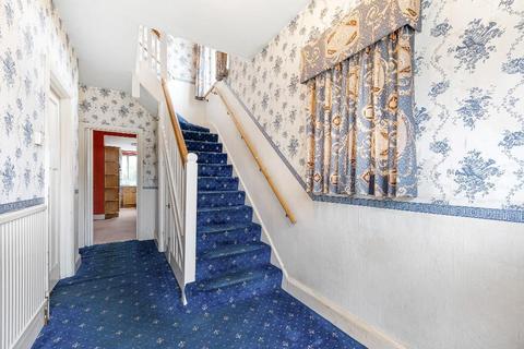 30 Briton Crescent, South Croydon, CR2 0JF