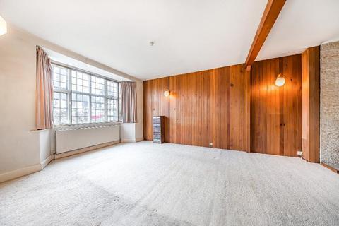 30 Briton Crescent, South Croydon, CR2 0JF