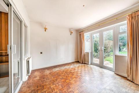 30 Briton Crescent, South Croydon, CR2 0JF