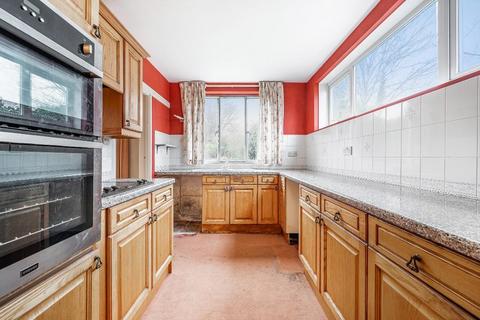 30 Briton Crescent, South Croydon, CR2 0JF