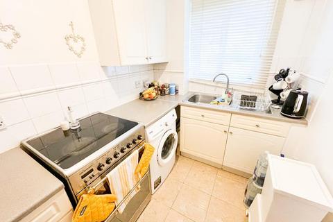 1 bedroom flat for sale, Cricklewood, London NW2