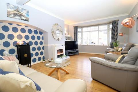 7 Hillview Crescent, Luton, LU2 7AA
