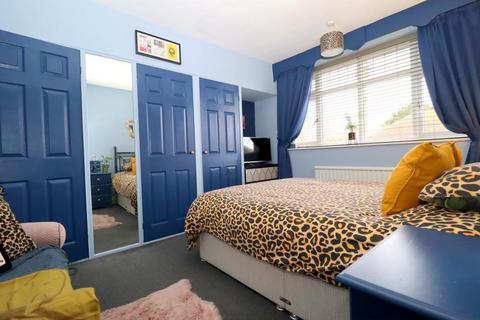 7 Hillview Crescent, Luton, LU2 7AA