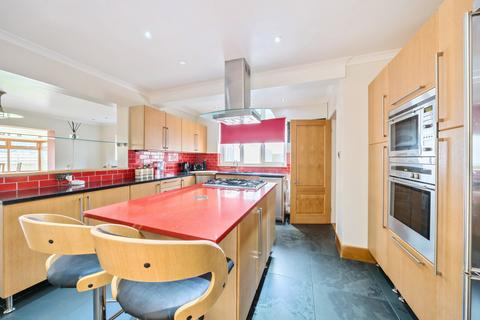2 Greenway, Dowlish Ford, Ilminster, TA19 0PJ