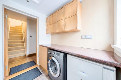 2 Greenway, Dowlish Ford, Ilminster, TA19 0PJ