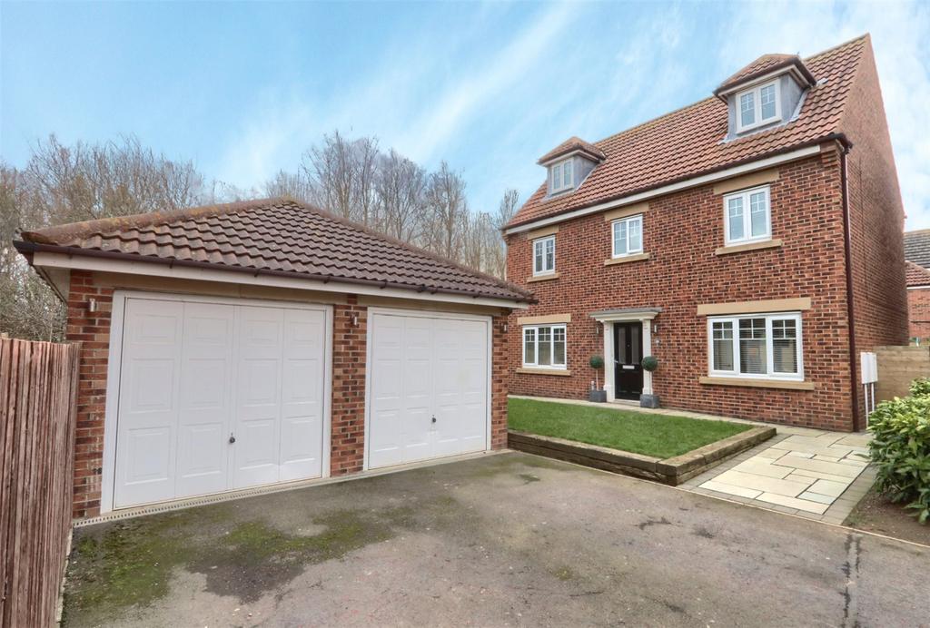 Dalton Court, Redcar 5 bed detached house for sale £399,950