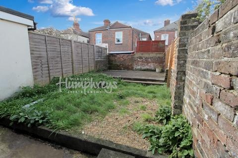 5 bedroom terraced house to rent, Harold Road, Portsmouth PO4
