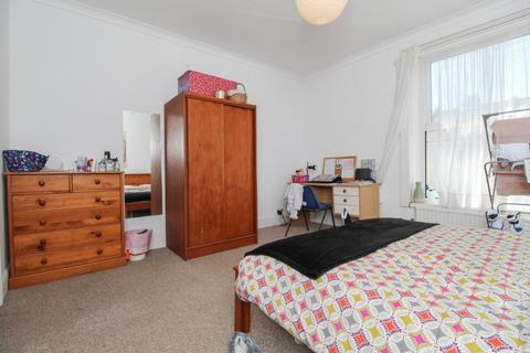 4 bedroom terraced house to rent, Mafeking Road, Portsmouth PO4