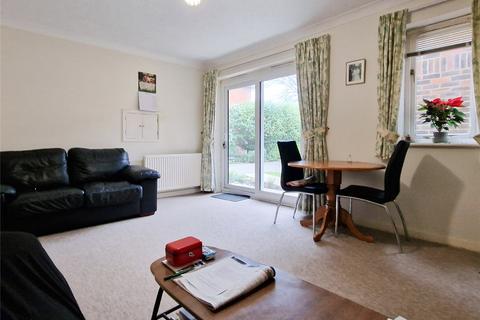2 bedroom apartment for sale, Elizabeth Court, 10 Wortley Road, Highcliffe, Dorset, BH23