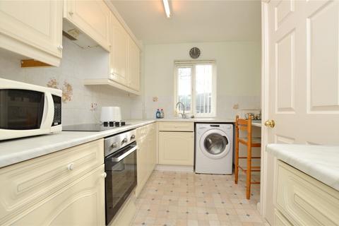 2 bedroom apartment for sale - Lawrence Court, Pudsey, West Yorkshire