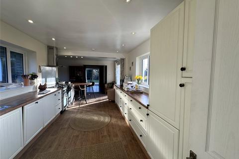 4 bedroom detached house to rent, Thomas Chapel, Begelly, Kilgetty, Pembrokeshire, SA68