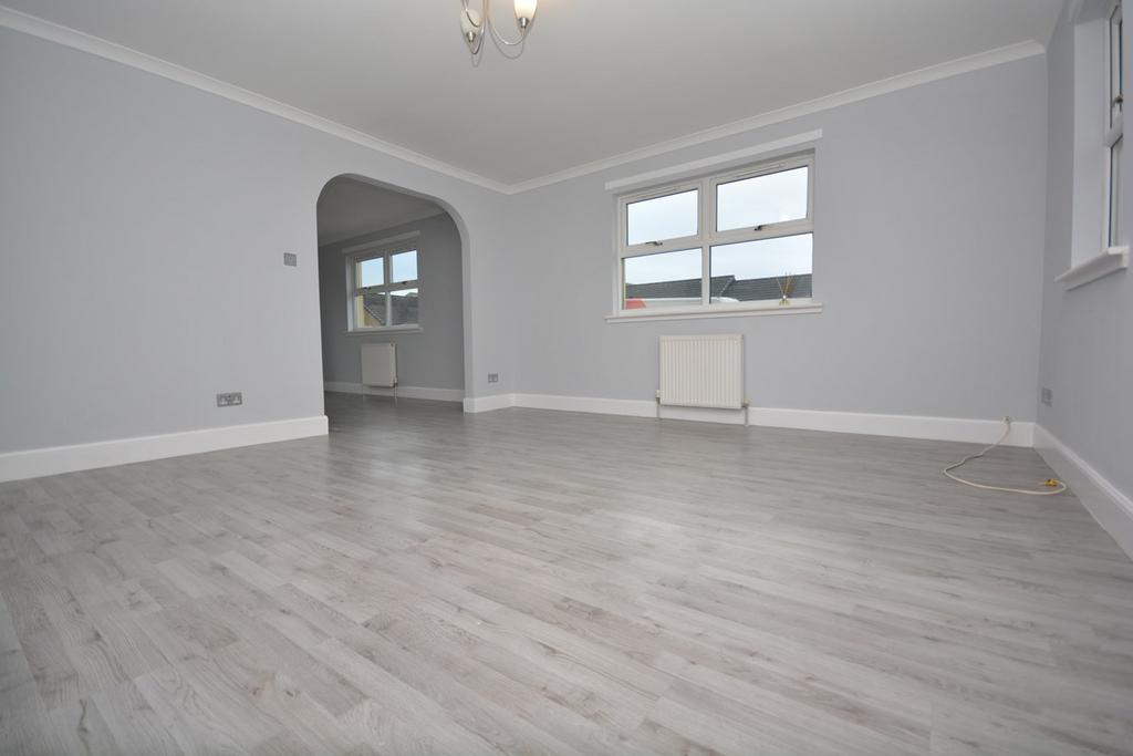 Castleview Avenue, Galston, KA4 3 bed detached house for sale £175,000