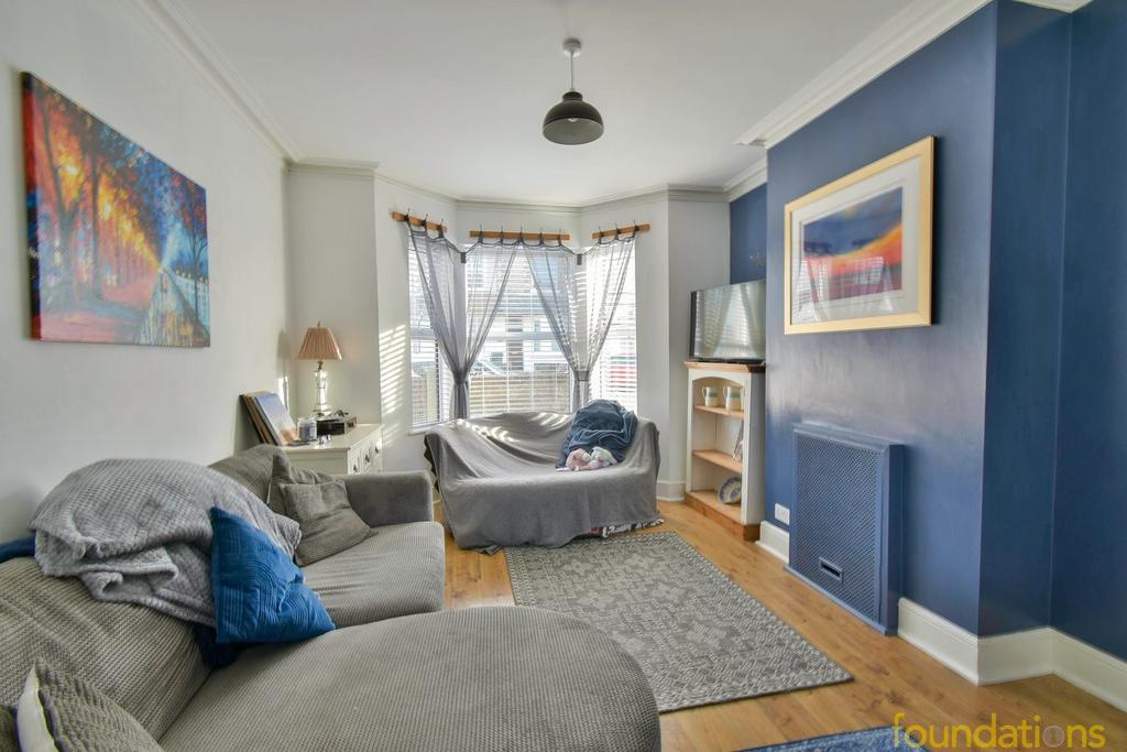 Windsor Road, BexhillonSea, TN39 2 bed terraced house for sale £285,000