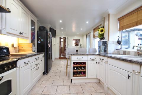 6 bedroom semi-detached house for sale, Canterbury Road, Margate