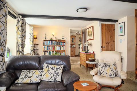 3 bedroom cottage for sale, High Street West, Uppingham LE15
