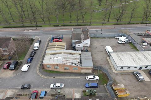 Plot for sale, London Road (R), London CR4