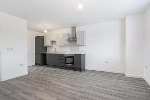 1 bedroom flat to rent, Walton Way, Mitcham CR4