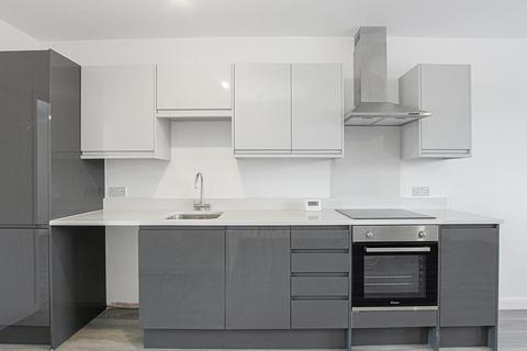 1 bedroom flat to rent, Walton Way, Mitcham CR4