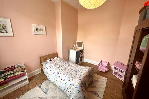 135 Porthkerry Road, Barry, CF62 7EQ