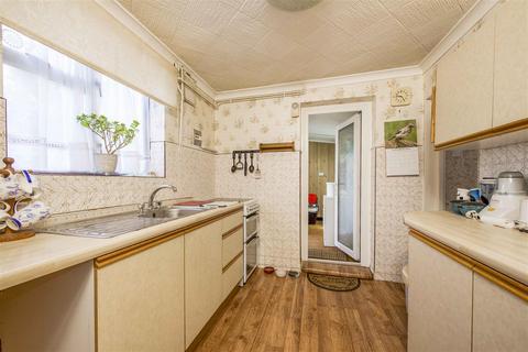 36 Cawcott Drive, Windsor, SL4 5PU