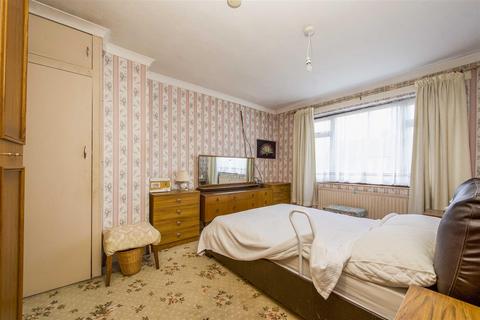 36 Cawcott Drive, Windsor, SL4 5PU