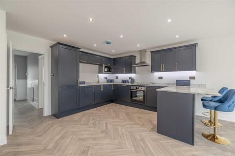 28 Gordon Road, Windsor, SL4 3RH