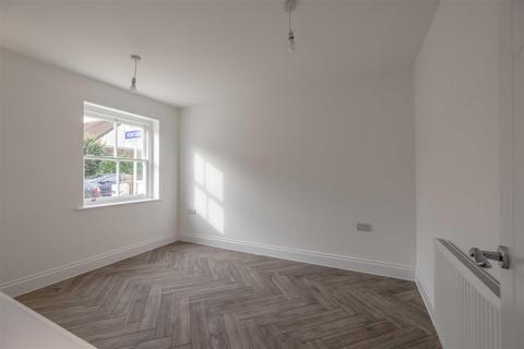 28 Gordon Road, Windsor, SL4 3RH