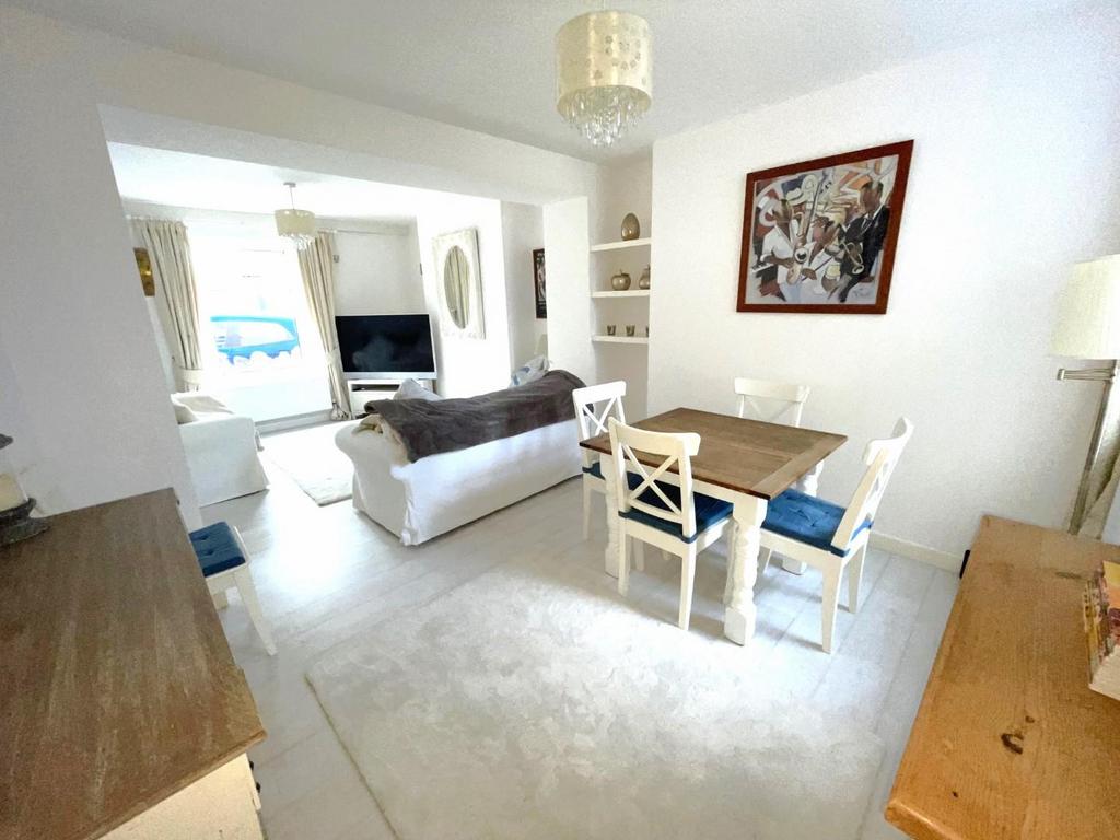 Gloucester Place, Mumbles, Swansea 2 bed terraced house for sale £295,000