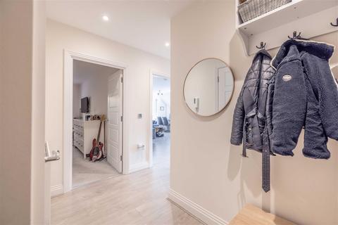 54 Bryan Gardens, Binfield, Bracknell, RG42 4JQ