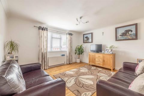 11 Keeler Close, Windsor, SL4 4NL
