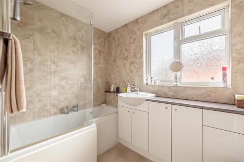 11 Keeler Close, Windsor, SL4 4NL
