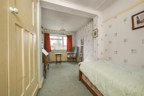 19 Clewer Hill Road, Windsor, SL4 4BU