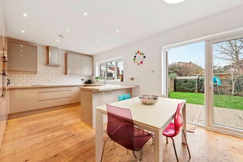 10 Whittell Gardens, London, SE26 4LN