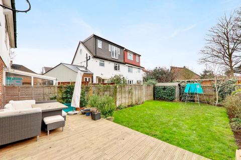 10 Whittell Gardens, London, SE26 4LN