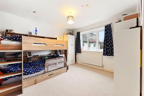 10 Whittell Gardens, London, SE26 4LN