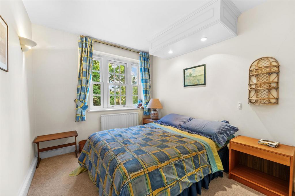 CHARTWELL 9,9.jpg