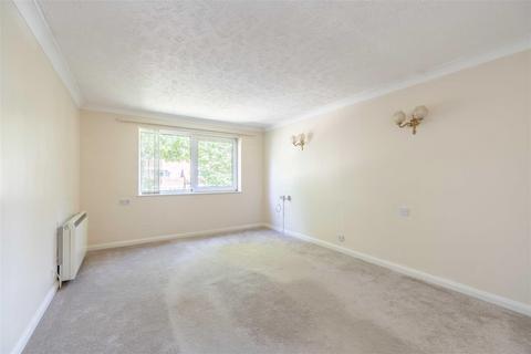 2 bedroom apartment for sale, Green Lane, Windsor